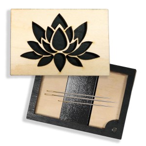 Needle case with magnet - Water lily
