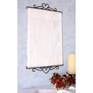 922-02 Decorative wire hanger with a heart silver